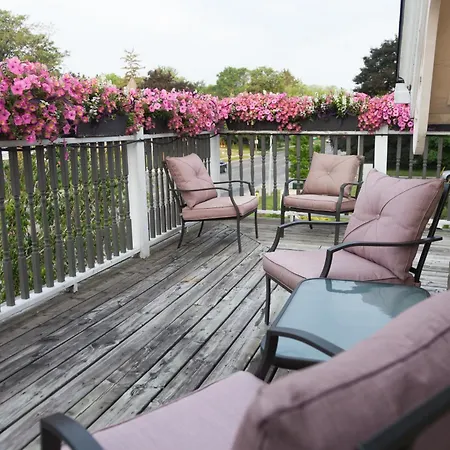 Avery House B&B-2